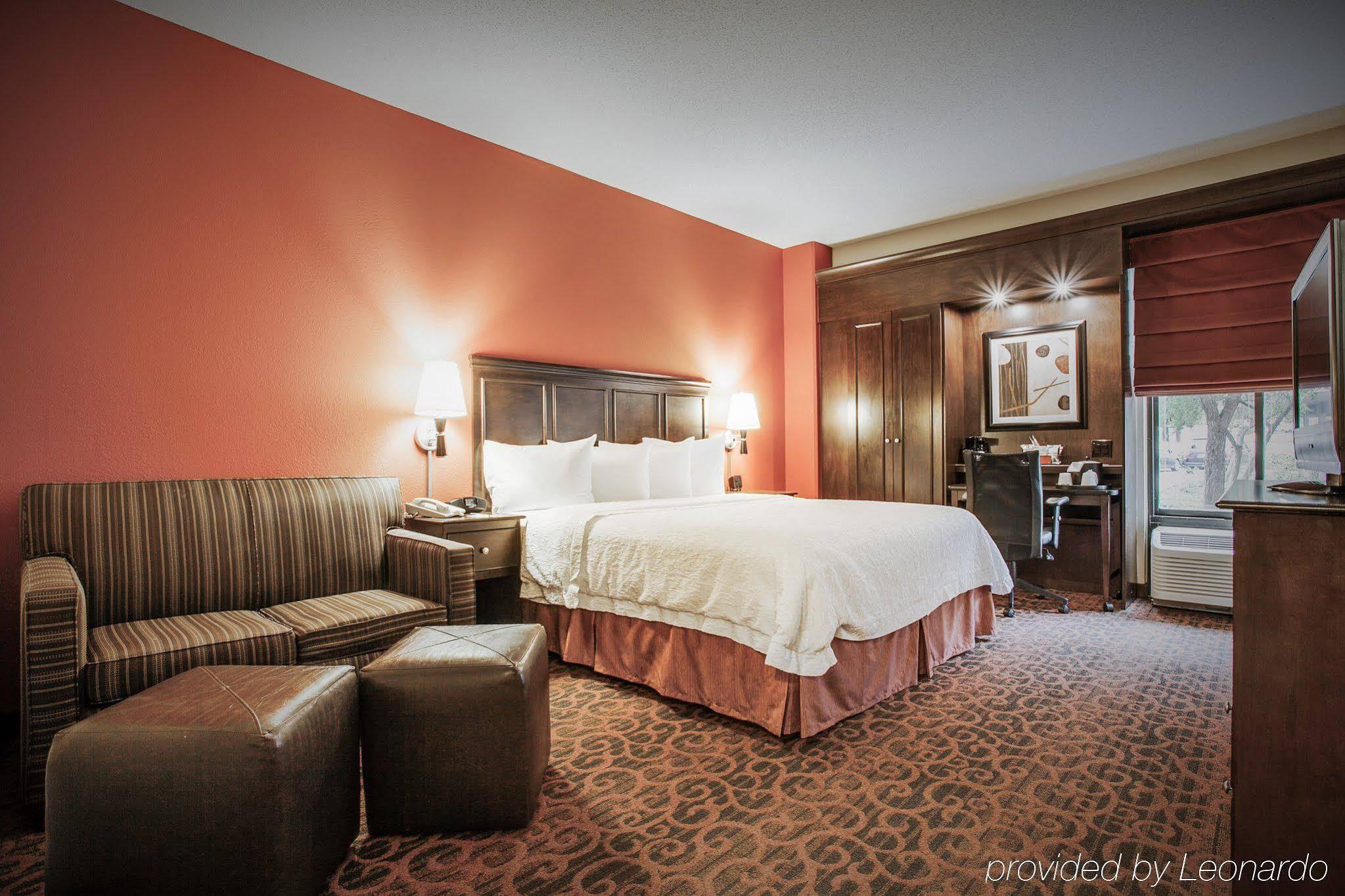 Hampton Inn San Antonio Downtown מראה חיצוני תמונה